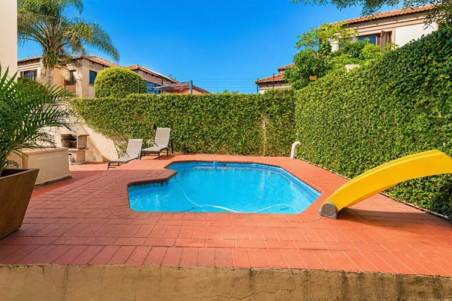 4 Bedroom Property for Sale in Safari Gardens North West